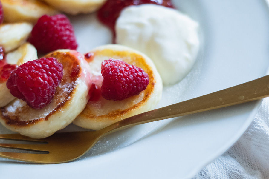 Pancake veloci ai mirtilli e lamponi